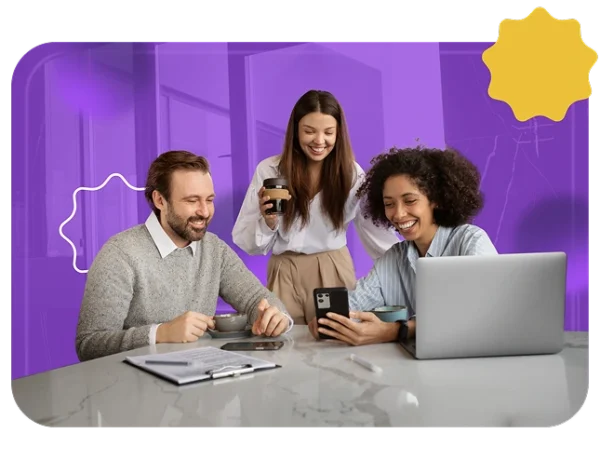 um grupo de pessoas conversando e discutindo estratégias de heutagogia